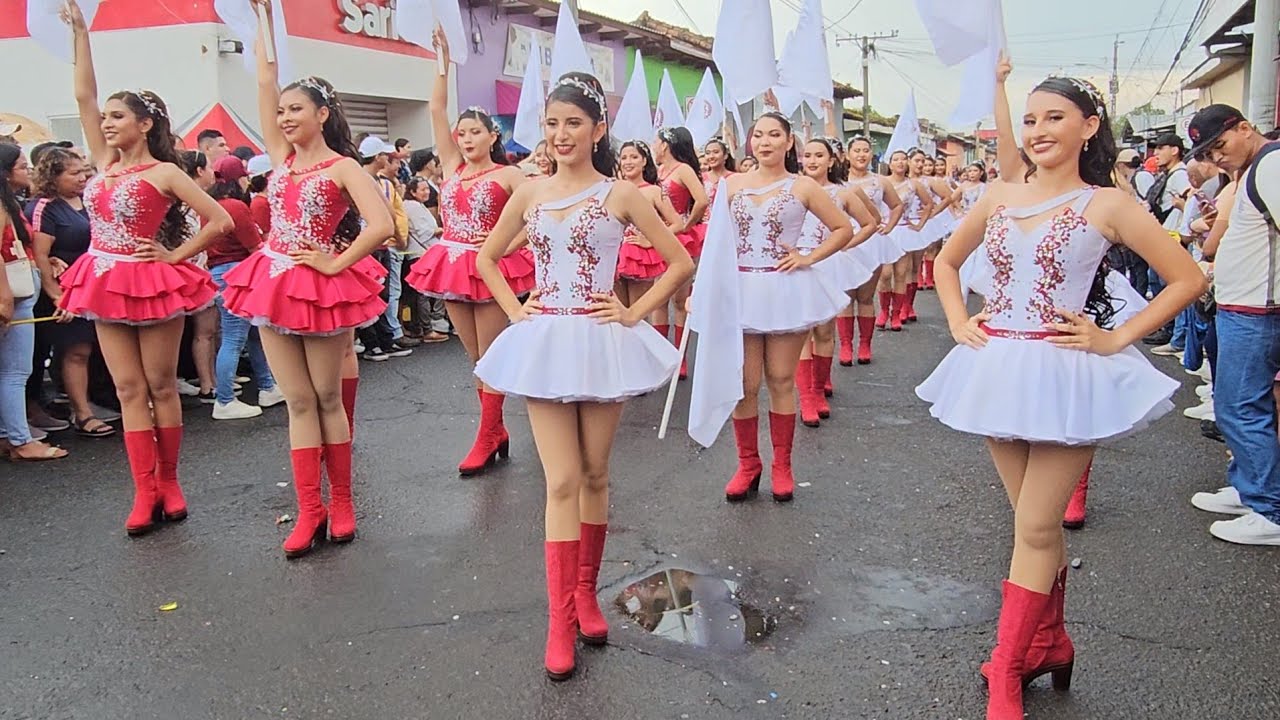 COLEGIO SALARRUÉ 🇸🇻 Impresionante en sus 40 aniversario 🎺 1984-2024