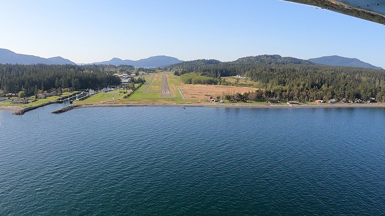 RV-12iS Skagit Valley tulip fields and San Juan Islands