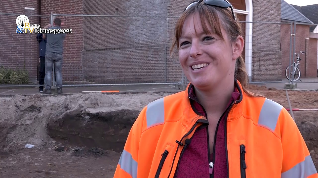 Schrik en belangstelling voor skeletten Elspeet