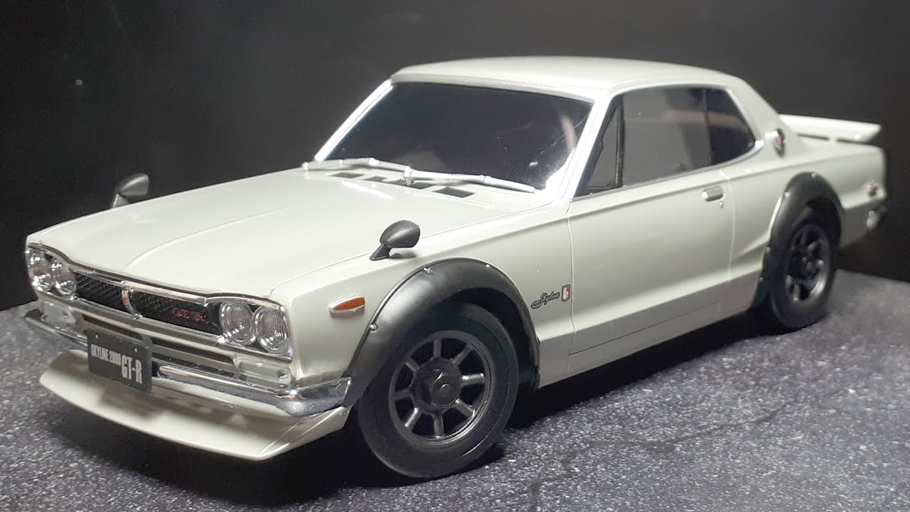 RC Nissan Skyline 2000 GTR Hakosuka by Kyosho Mini-Z MA-020 AWD, radio control car
