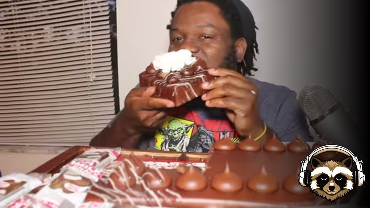 [FOUND] Good Eating ASMR - Mukbang Hershey's Triple Chocolate Cake (No Talking)