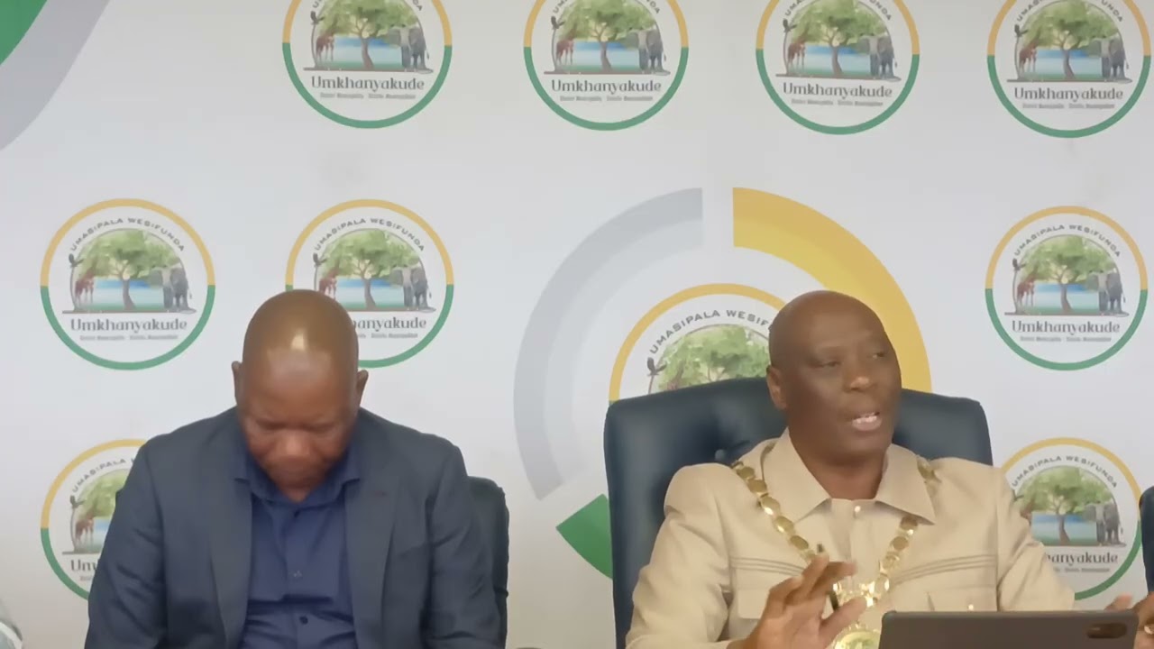 Ubuholi basemkhanyakude bebuhlangene bedingida ngezidingo zomphakathi nansi inkulumo yabo.