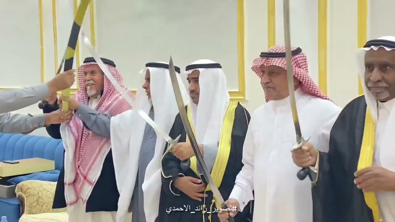 حفل قبيلة ذوي مفرج بمناسبة تعيين الشيخ فهد بن بنية الاحمدي شيخاً للقبيلة بحضورالشيخ خالد بن محمد علي