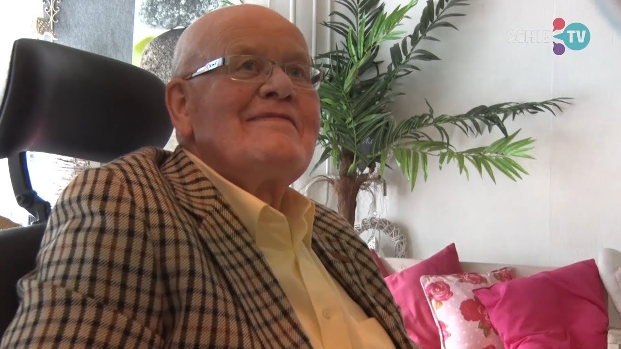 SCHIE TV: Het levensverhaal van Luc van der Maaten , de 'paardenslager van de Gorzen' in een boek