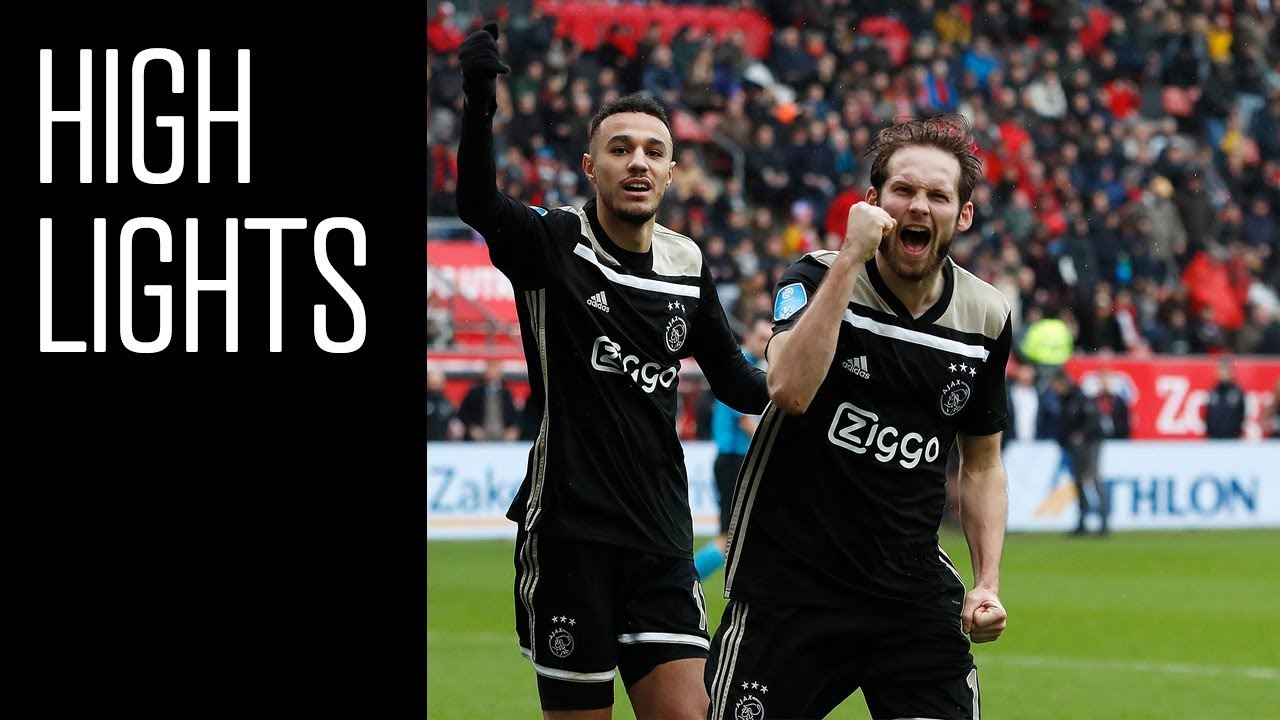 Highlights FC Utrecht - Ajax