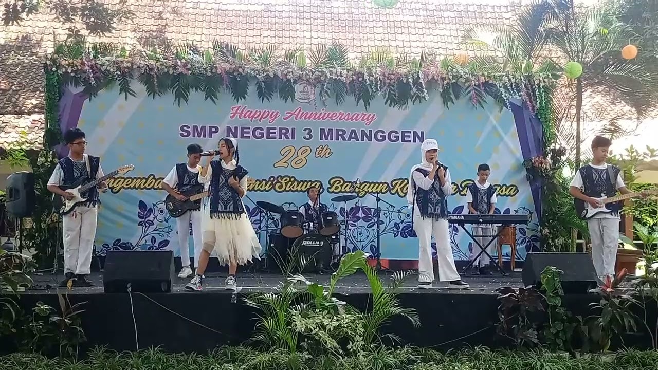 SEPARUH NAFAS A3iVE BAND