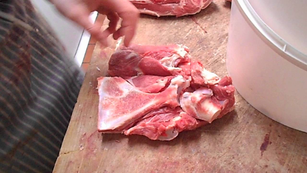 how to debone a shoulder of lamb (half with the blade bone)