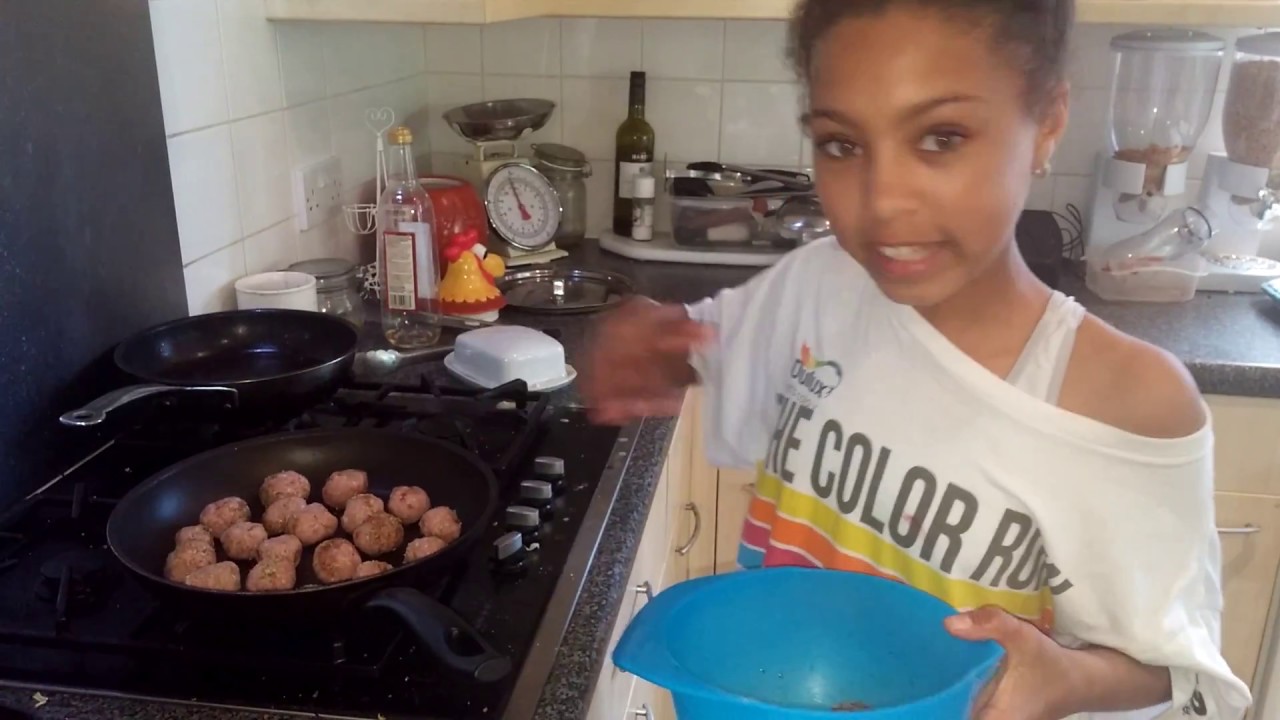 How to make Easy Spaghetti and Meatballs