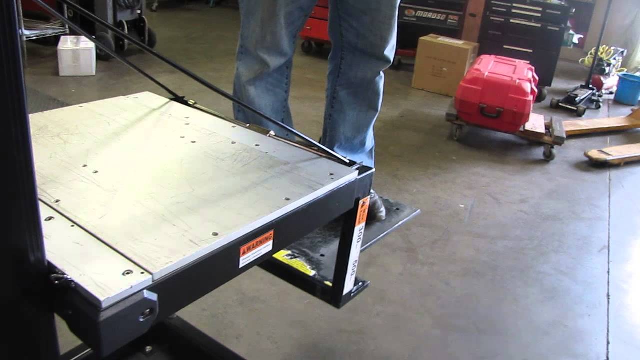 ServerLIFT SL500 Server Hardware Installation Removal Fork Lift 500 lbs 8ft
