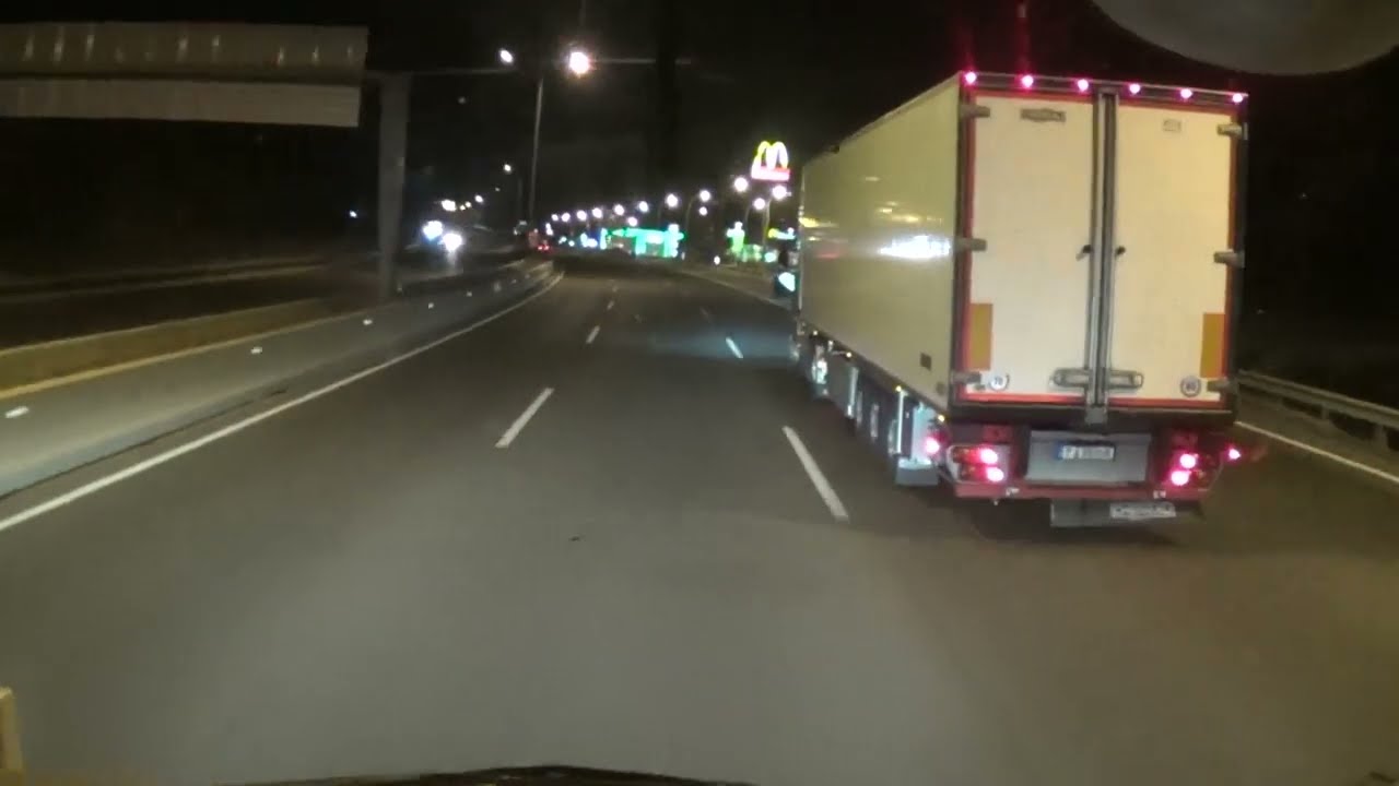 Ξημερώματα στην εθνική οδό με Scania R