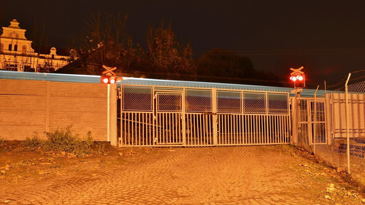 CHRISTMAS SPECIAL: Czech railroad crossing SSSR Chrudim #2 (2012 - 2016)