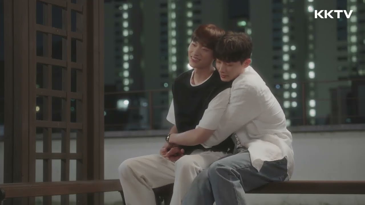 《我們的模擬戀愛》#李勝奎  #李鍾赫  在公司頂樓抱抱🥰 - EP06 精彩片段｜KKTV 線上看