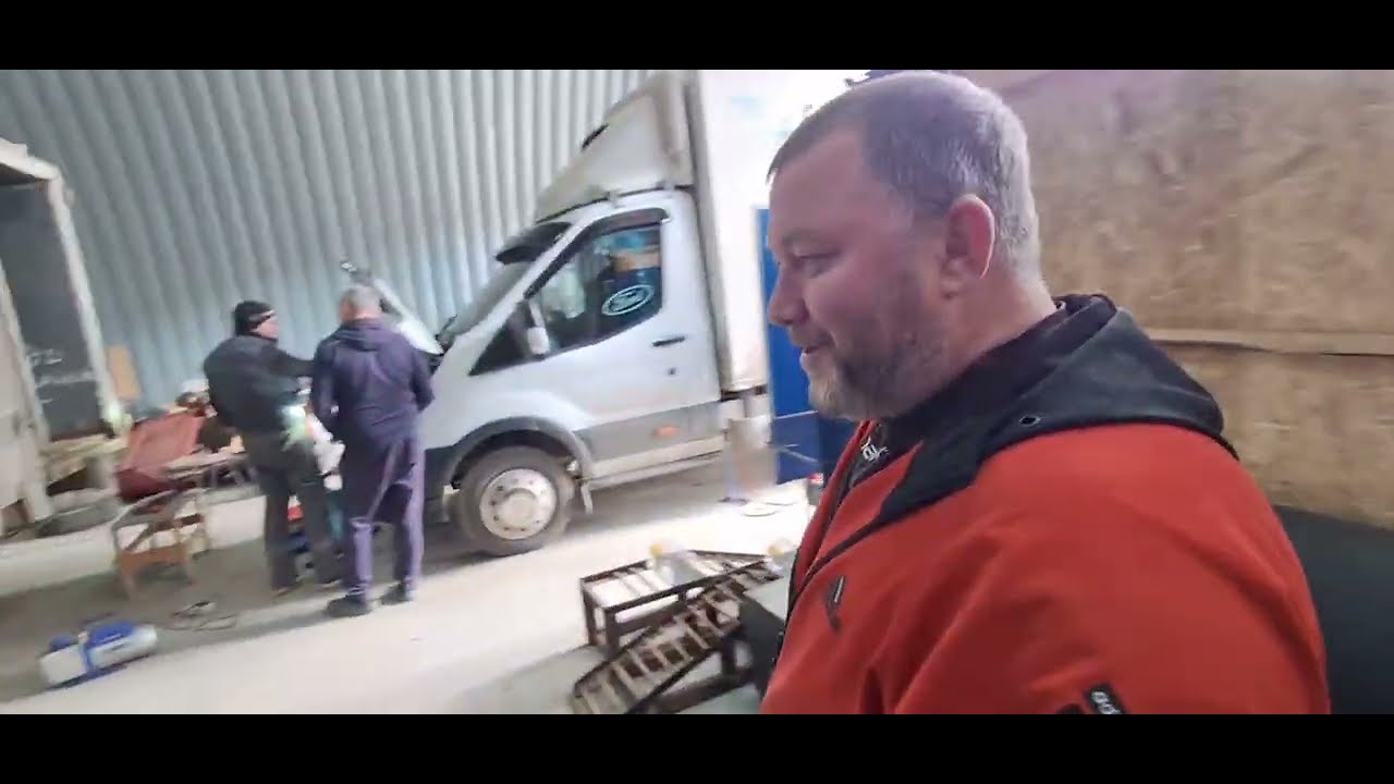 Делаю ворота, но сделал бак для трактора