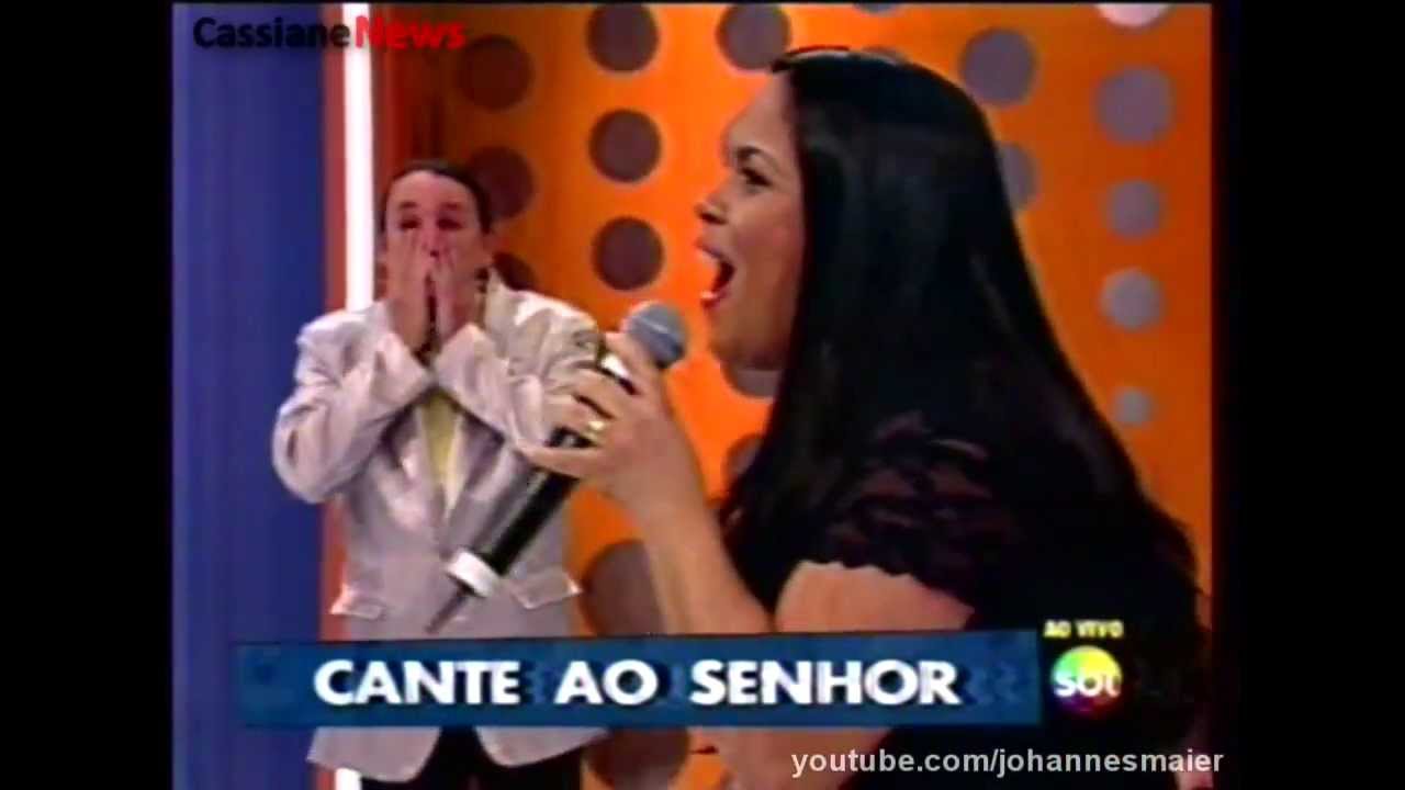 Cassiane canta Com Muito Louvor no Programa do Ratinho (15/07/2013)