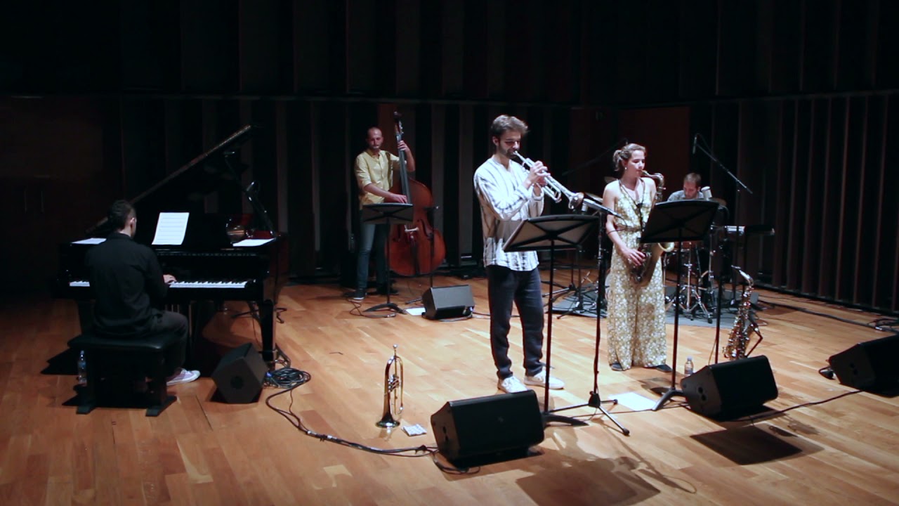 Fum Fum Fum  - Arnau Juli&agrave; Quintet