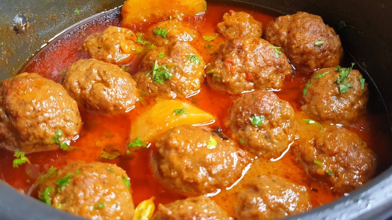 Perfect Mutton Kofta Curry ( Meatballs ) ❤️ | Agar Apke Kofte Toot Jaate Hain To Iss Tarah Banayein