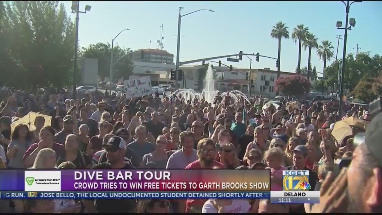 Fans rush to Rabobank Arena for chance to win Garth Brooks tickets