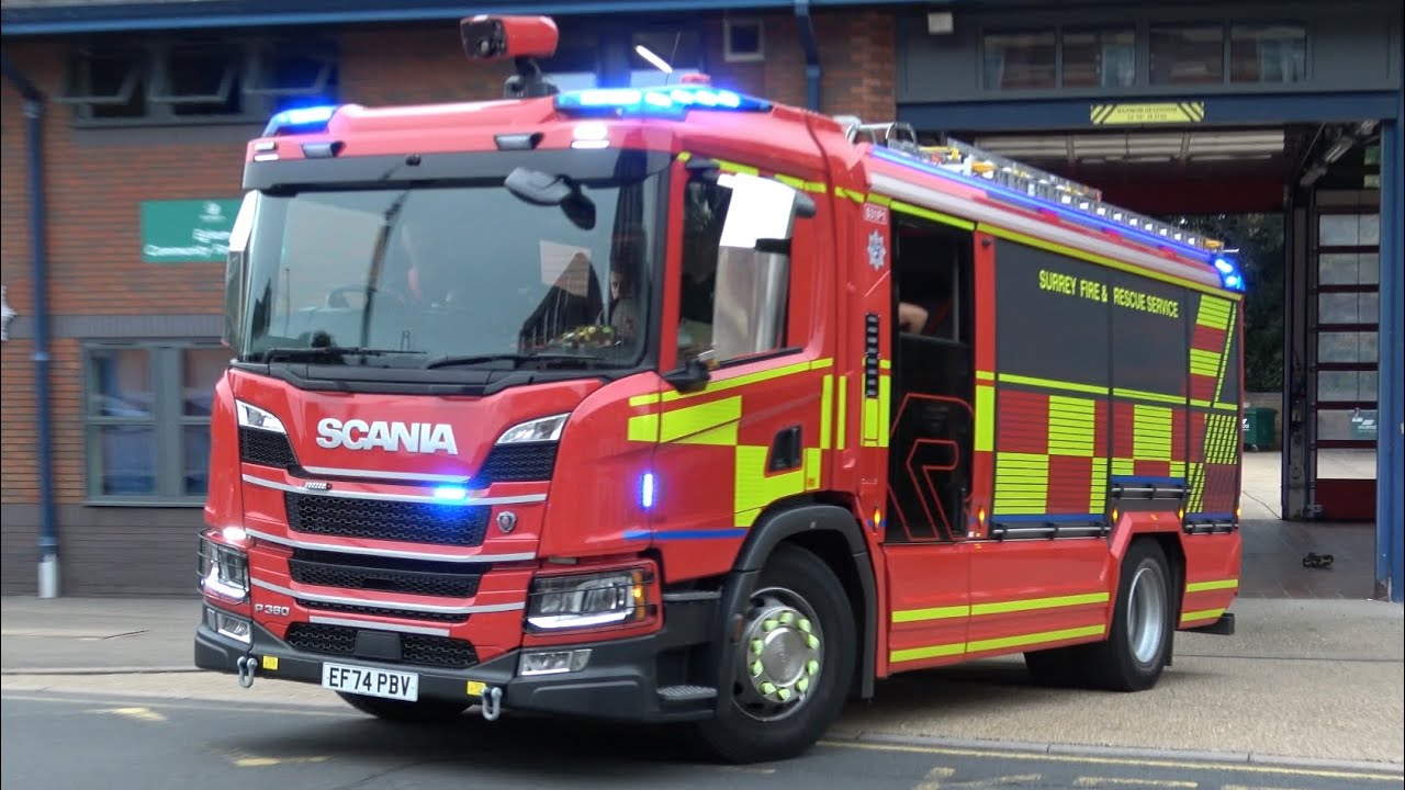 Surrey Fire & Rescue Service, Egham Advanced Technology Rosenbauer (S31P1) pump turnout 