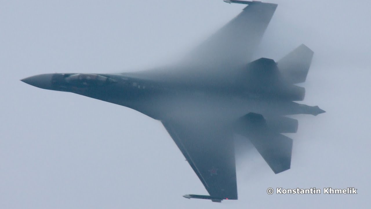 Су-35 МАКС 2013 облачно