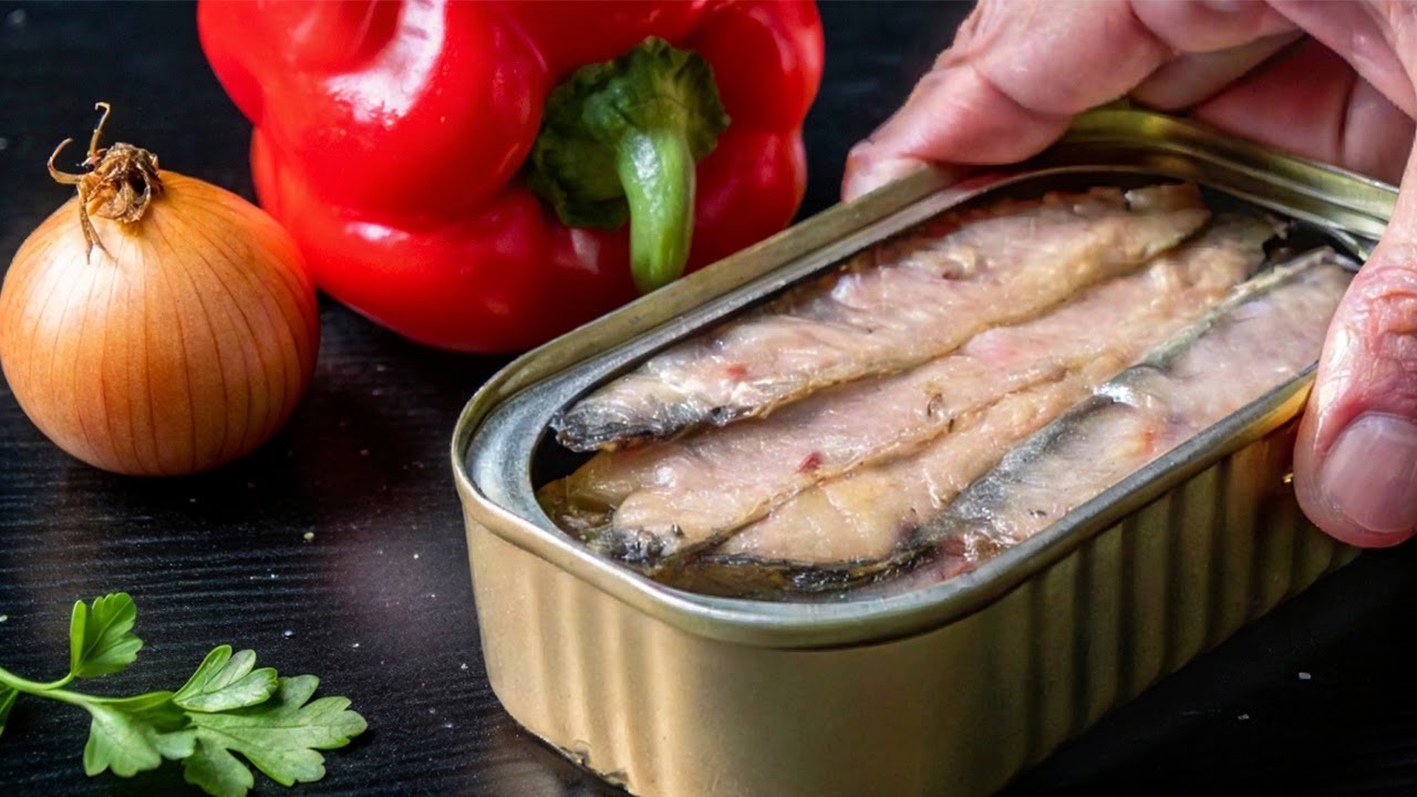 Сардины и лук вкуснее мяса! Быстрый, легкий и вкусный завтрак
