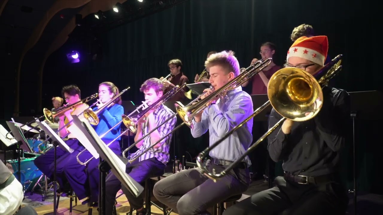 Jazzy Buskers (Live at JazzHall) - Superstition