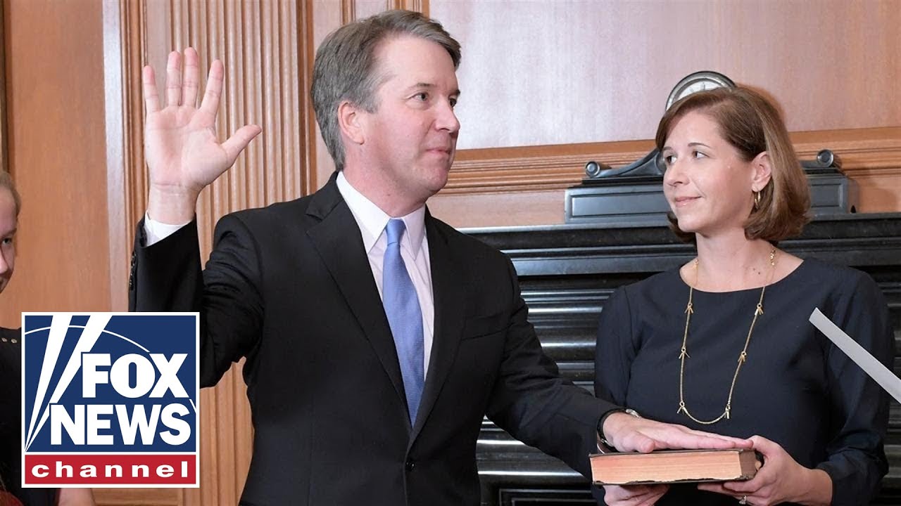 Justice Kavanaugh is sworn in by President Trump
