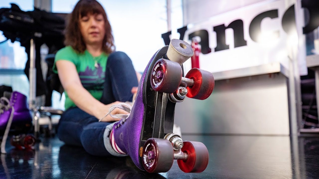 Roller skating party brings retro fun to Vancouver