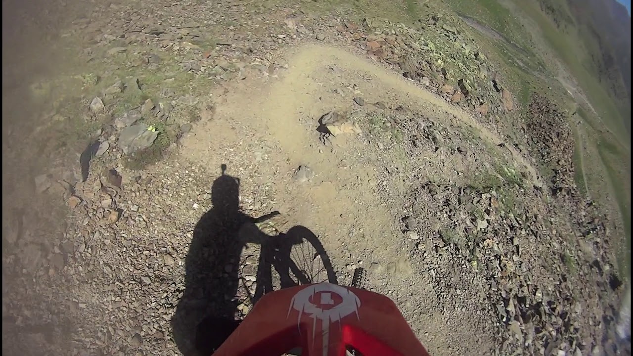 Bajada desde Puigmal a Nuria en mtb