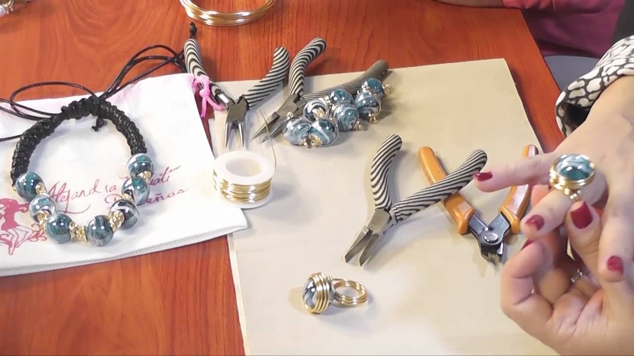 Aprende con Mimi Luna y Alejandra Furiati a crear unos hermosas Garganta Especial y Anillos 3/4
