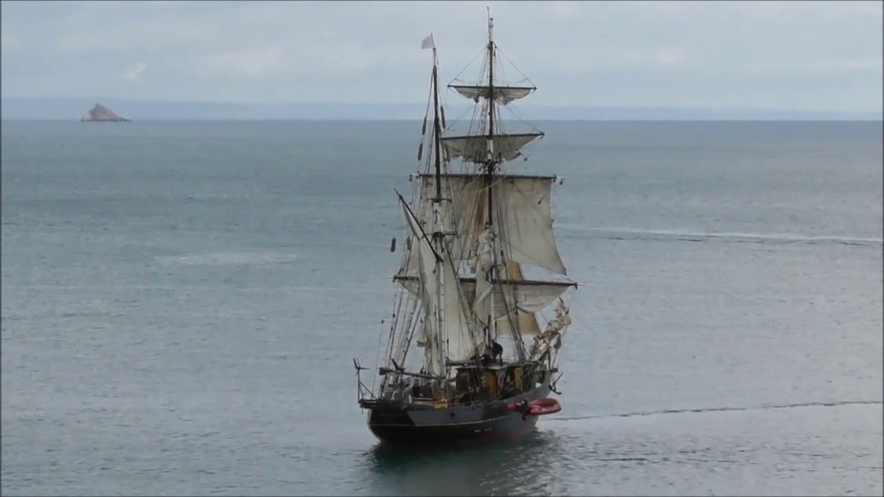 Tres Hombres Leaving Brixham by Sail