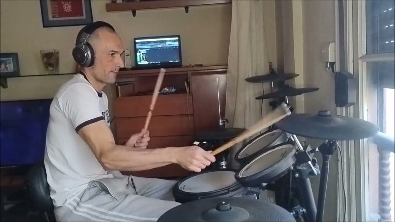 SLICK SHOES FULFILING (DRUM COVER)