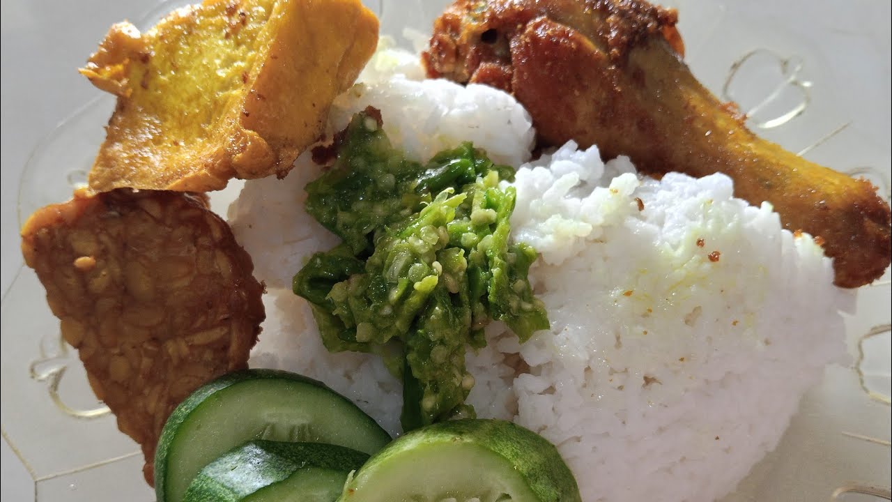 Ayam Penyet Cabe Ijo dulu guyzzz #videoyoutube #ayampenyetcabeijo 