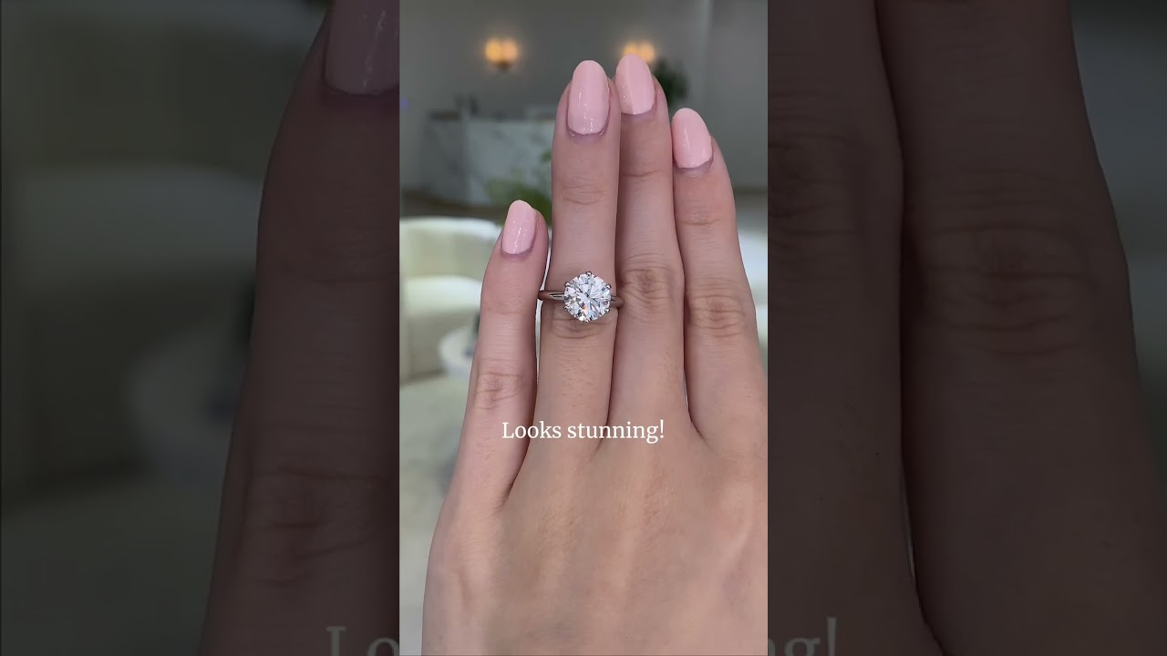 2.5 carat Round Knife Edge Solitaire in Platinum Engagement Ring