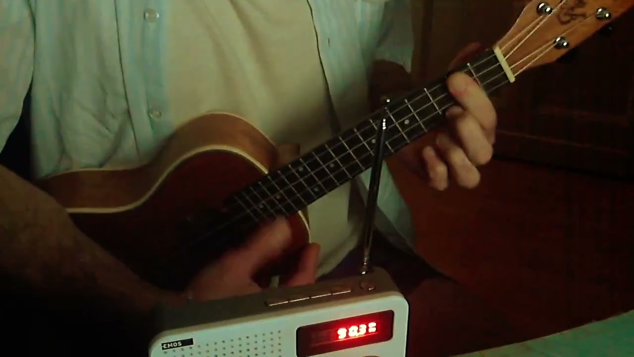 【Simon & Garfunkel】7 o'clock news/Silent night (ukulele cover)