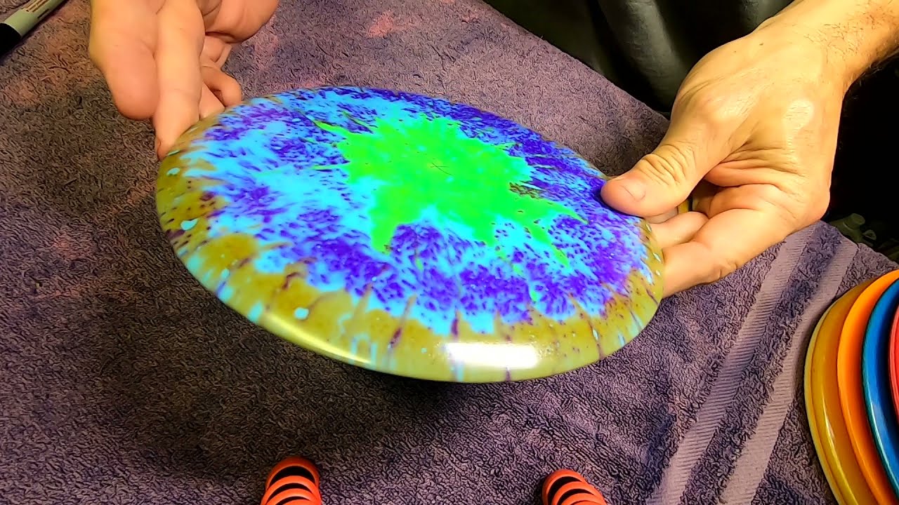 Start to Finish Custom Disc Dye in Shaving Cream on a Wombat3