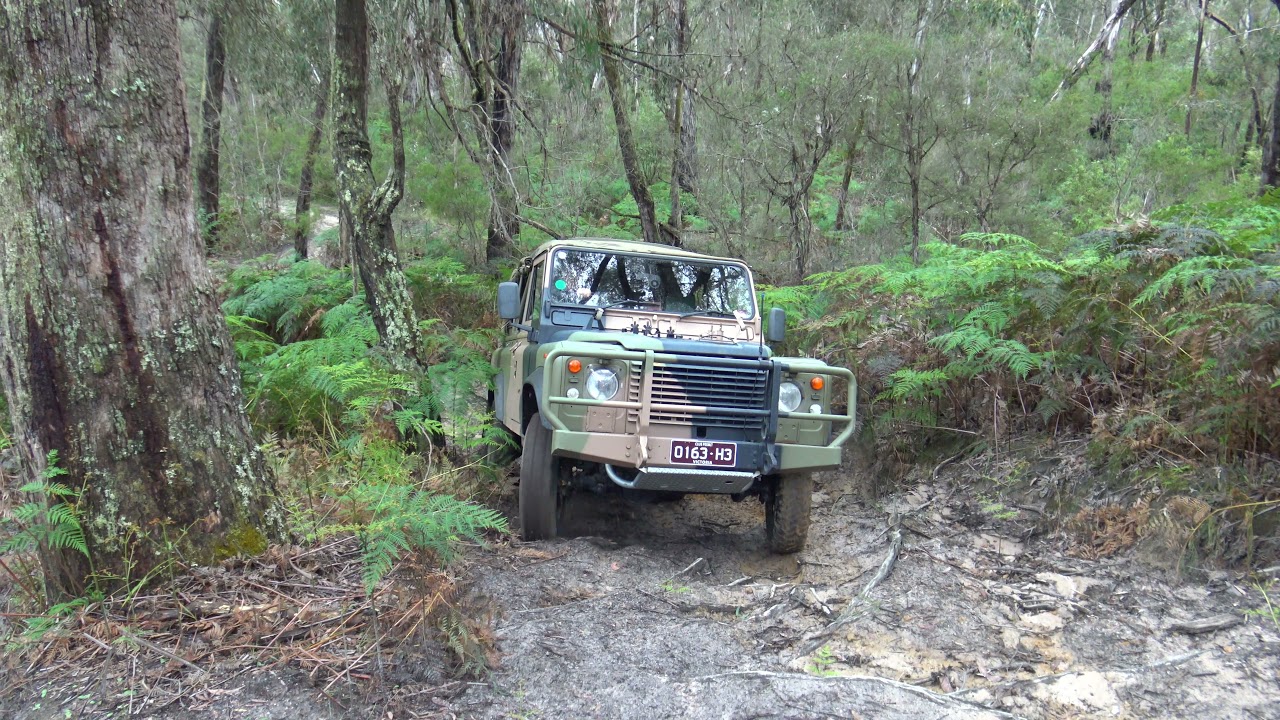 Land Rover Perentie Anglesea Mud 4x4