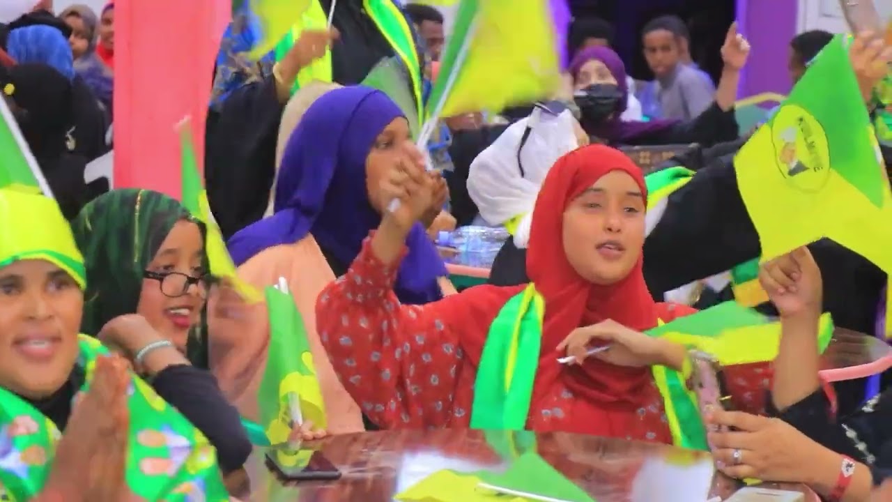 Guddoomiyihii hore ee komishanka qaranka oo casho sharaf u sameeyay qaar kamid tageerayasha KULMIYE