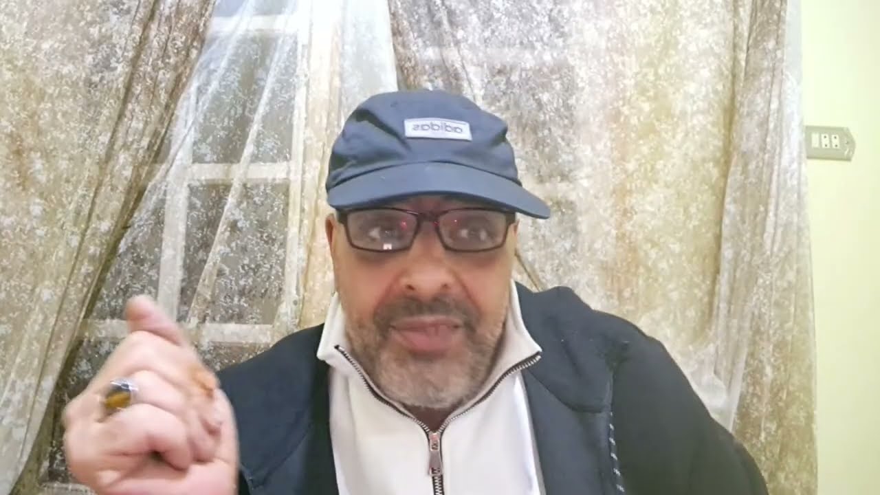 انا هاضحك عليكى الناس يا طرشى انتى وبتاعة الواين