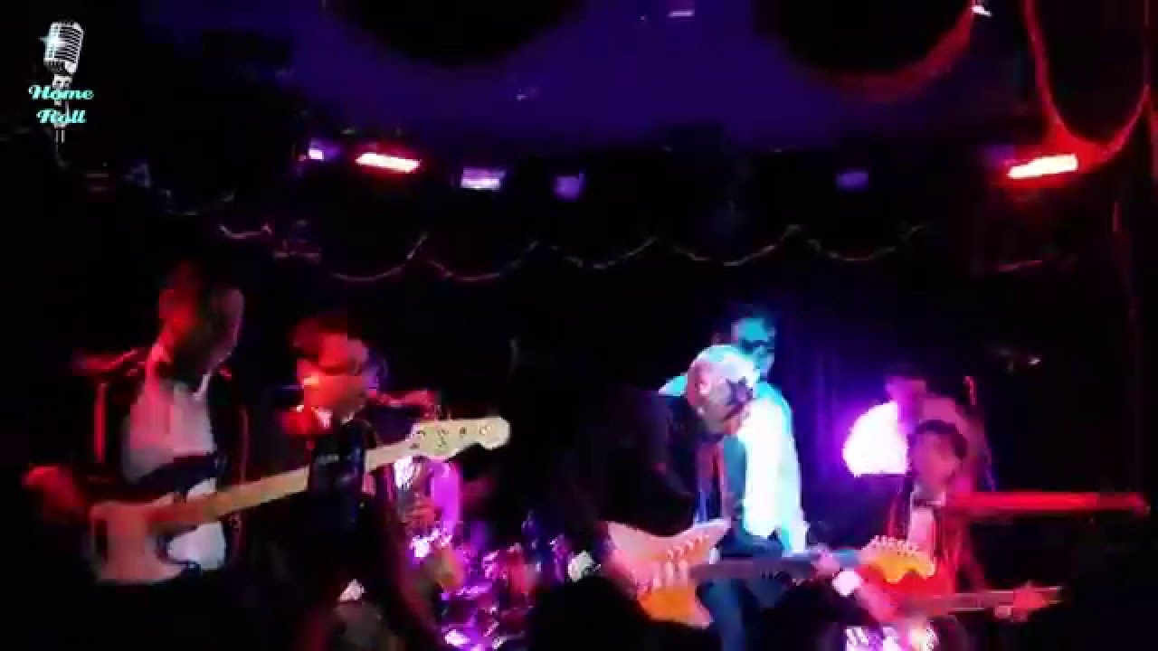 Los Moustros FT Danny Amis