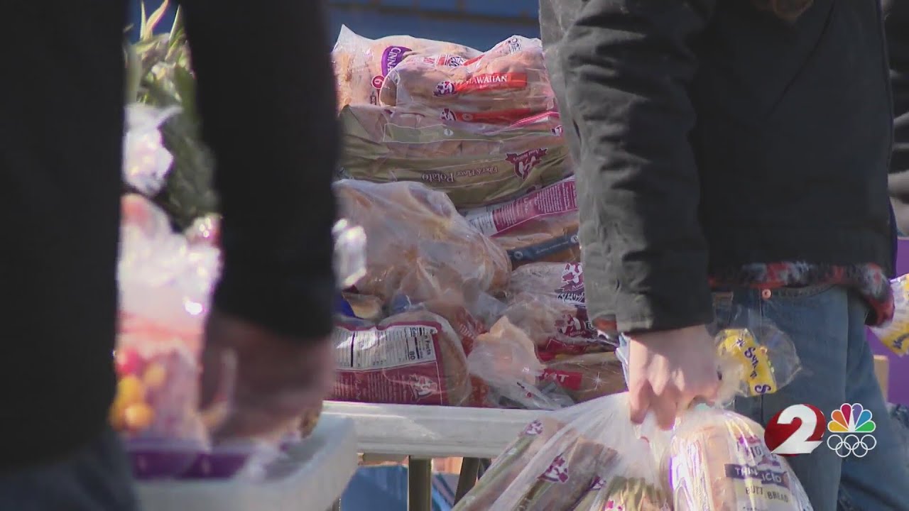 Despite partial SNAP distribution, food pantries still staying busy