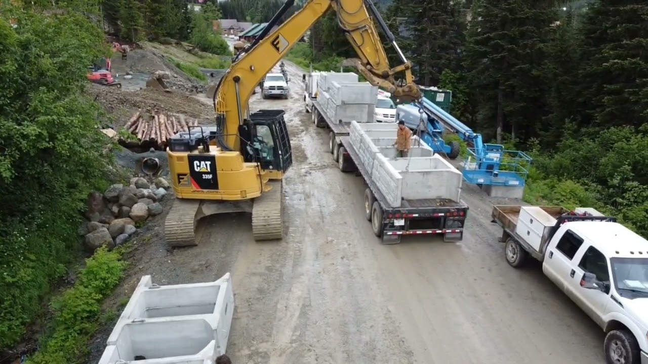 cat 335f starting block retaining wall