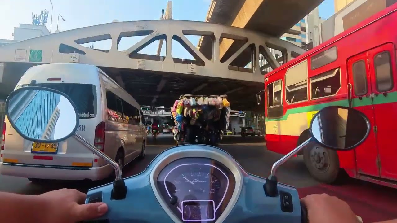Riding to Chinatown Bangkok | Sunday Morning POV | Motorcycle POV | Street Views