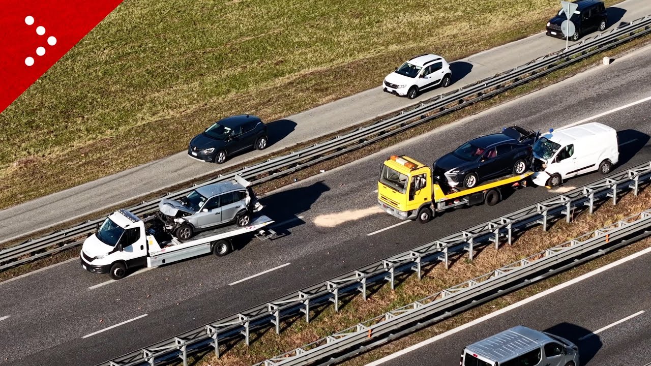 Incidente sulla SS36 tra Nibionno e Veduggio, tamponamento tra 4 mezzi: una persona in codice rosso