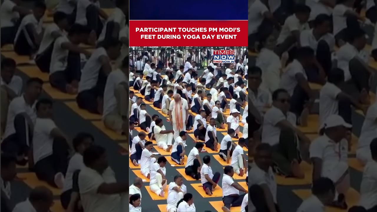 Touching Moment As Participant Seeks PM Modi's Blessings During Yoga Day Event #shorts