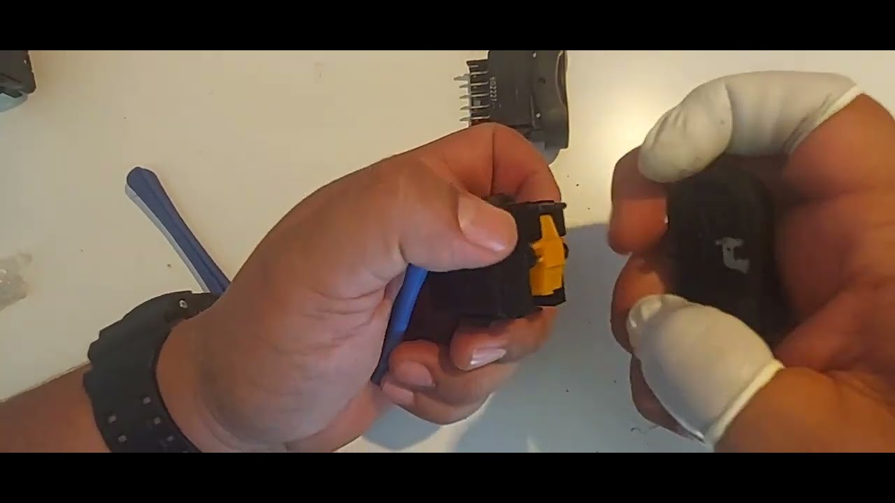 Como cambiar iluminación cuadro de instrumentos #dacia #sandero #riparazione
