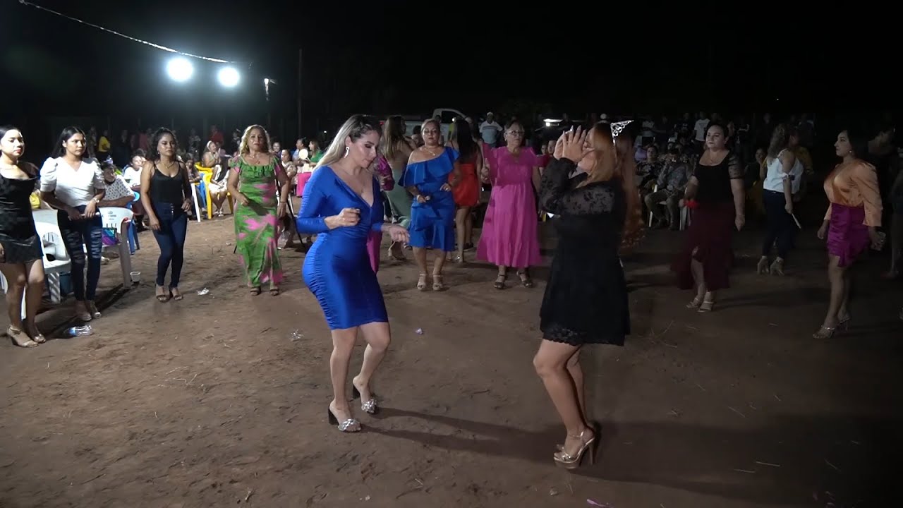 MIRA EL VIDEO COMPLETO : QUE BONITO BAILAN EN GUERRERO, EN EL CUMPLE DE LA SRA. HEYSA