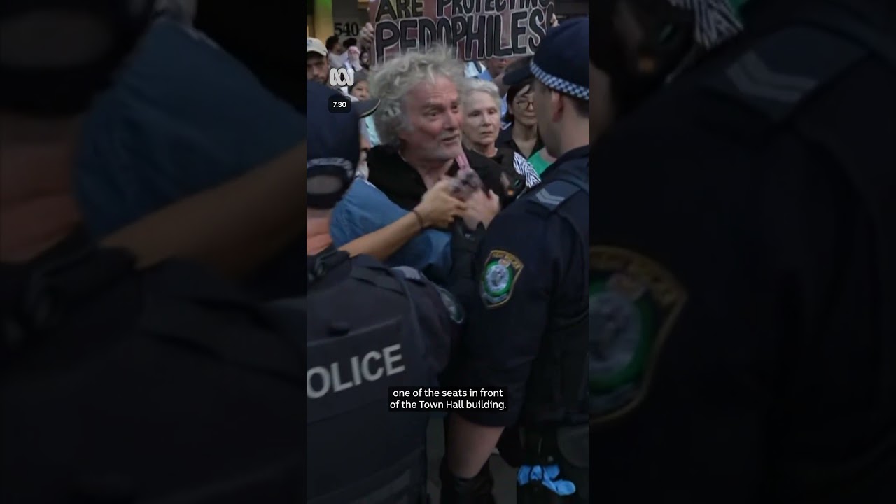 'Terrifying': Young woman's Sydney protest experience | 7.30