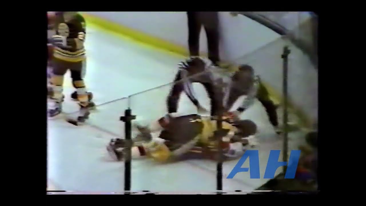 NHL Apr. 19, 1980 Garry Howatt,NYI v Terry O'Reilly,BOS Live + (HL) New York Islanders Boston Bruins