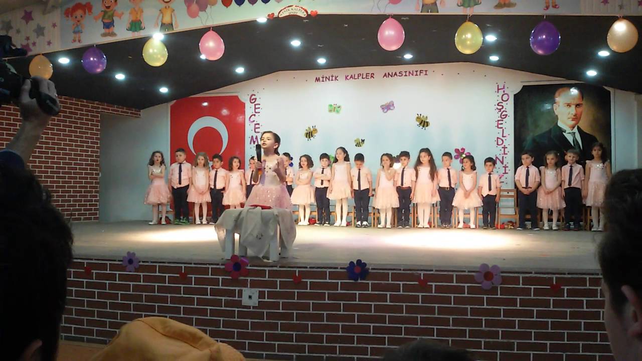 Nilda Zeynep Güler 10 kıta İstiklal marşı