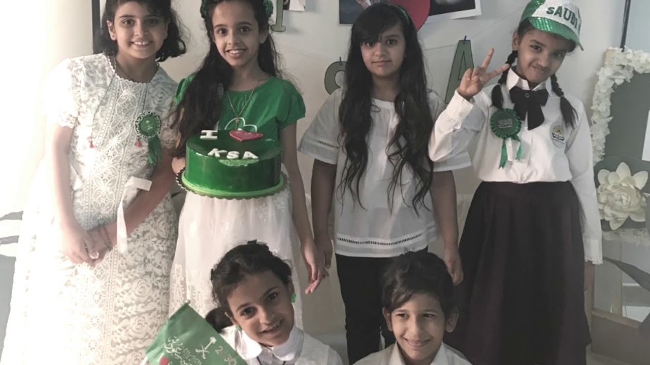 إحتفالات مدارس نبع المعارف الأهلية باليوم الوطني 88